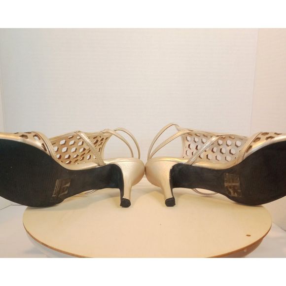 ANDIAMO Gold Double Strap Dressy Open Toe Women 3" Heels Size 7M - Picture 9 of 14